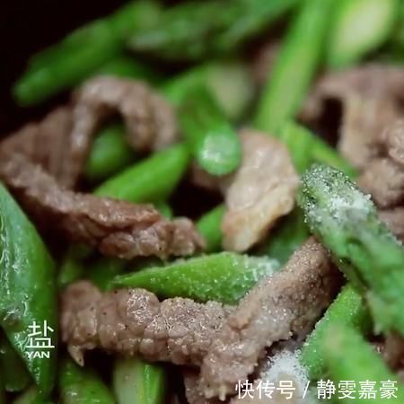 它是“蔬菜人参”，比肉还贵，补钙比骨头汤强，贵也要给孩子吃