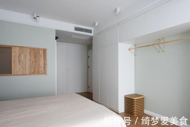 餐边柜|客厅不要沙发,墙面不做造型,越简单的装修,反而越清爽实用