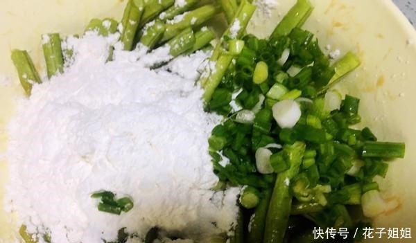 要想孩子长高个,这个蔬菜要多吃,蒸一蒸就上桌,10分钟就做好