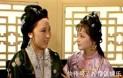 千金小姐!一件肚兜,一双鞋子,一个香袋,将钗黛湘的教养区分得明明白白