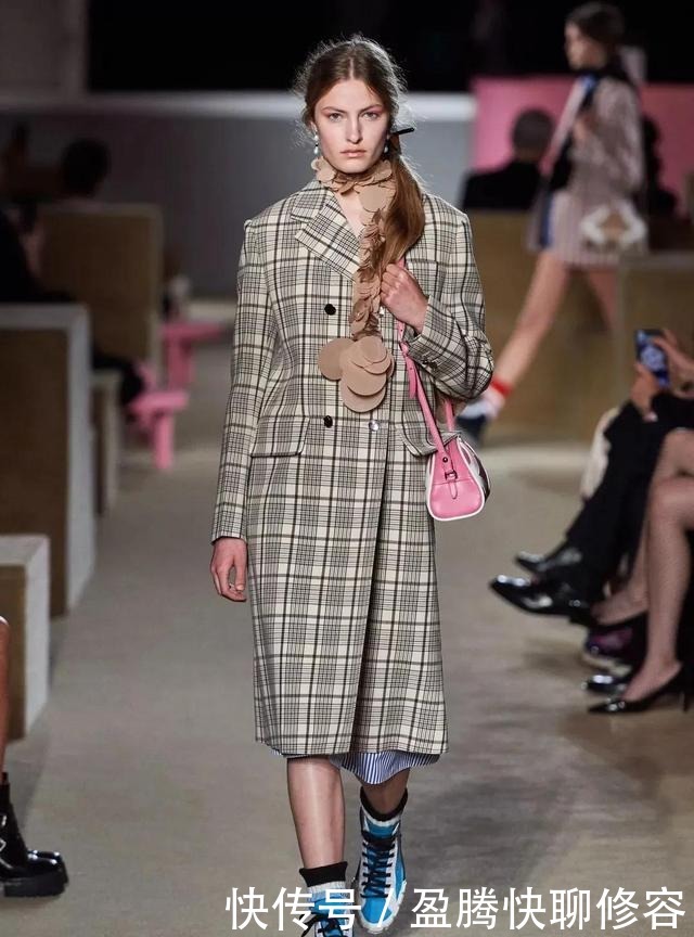 互搭|大衣+裙子=冬天最优雅的女神装