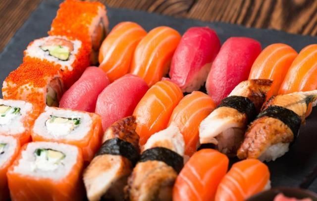 自助海鲜很过瘾,但可别所有海鲜都去吃,你知道有哪些不该吃吗