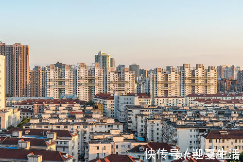 房价|买房牢记15字“真言”:不选大户型、远离低楼层、认准三居室