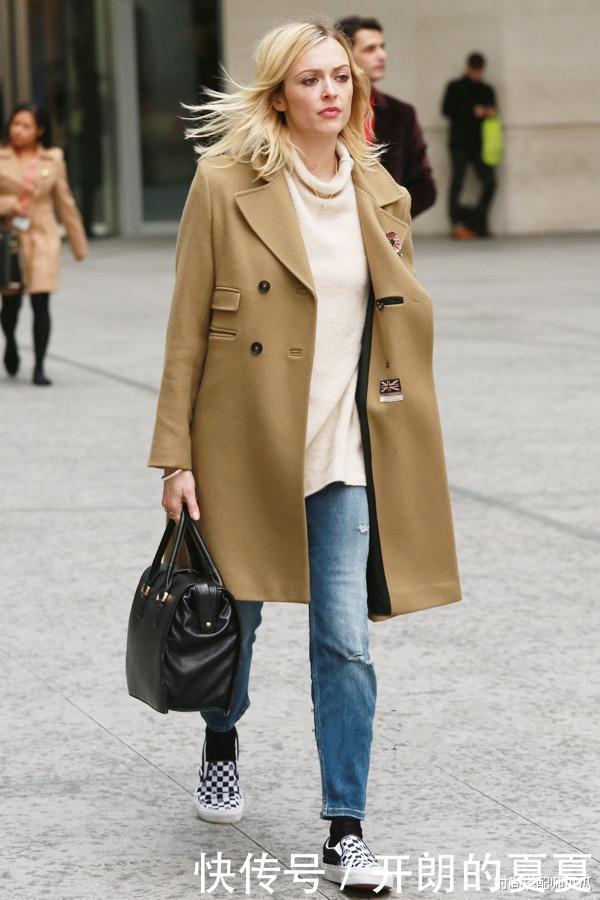 秋装怎么穿学会这5组配色,让你秋天衣服看起来“显贵”10倍