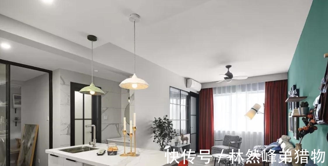 装修|小户型别再瞎装!如今流行“不买”餐桌,隔墙改玻璃隔断,太实用