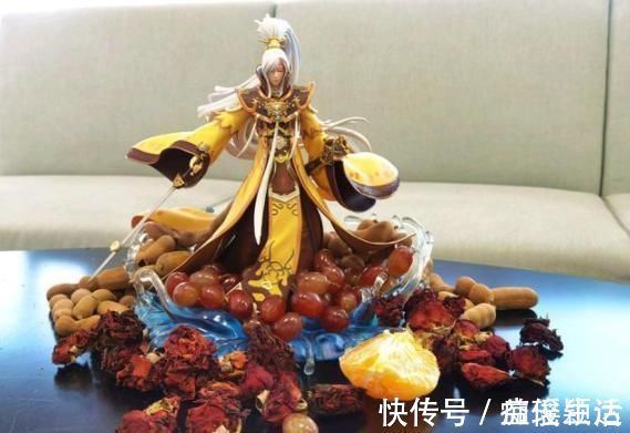 果盘|千元手办被老母亲当作果盘,还夸做工精致,宅女却只能欲哭无泪