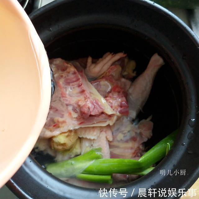 上火|天冷了,吃牛羊肉不如吃它,温补不上火,用来煮汤醇香可口不油腻