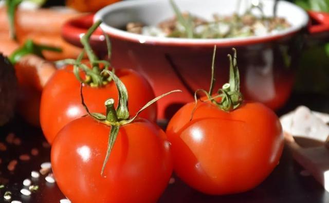 慢性疾病|甲状腺“知音”被发现,并非西红柿,常吃点,结节也许慢慢变小