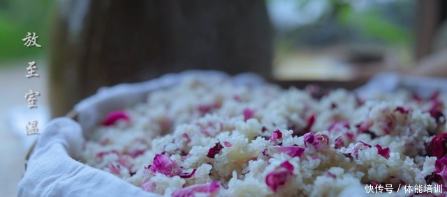 做一桌玫瑰,送给我最爱的你们~