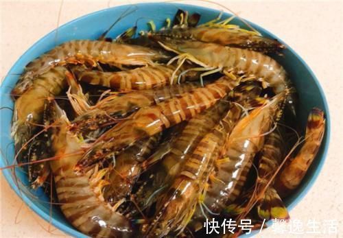 小米辣|“白灼虾”千万别直接下锅,大厨教你一招,虾肉不腥,Q弹爽口