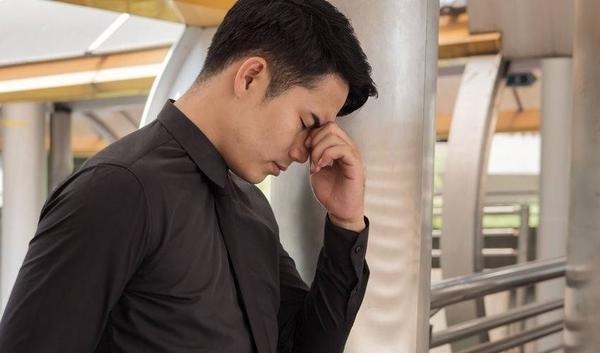 油腻食物|实不相瞒!身体出现4个表现,或是肝硬化前兆,早治疗早好