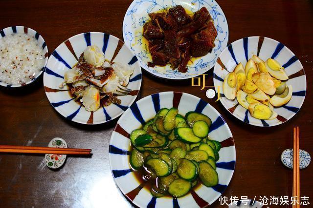 周日|周日晚餐准备的几个送粥小菜,朴素而清淡,我家的餐桌绝不浪费