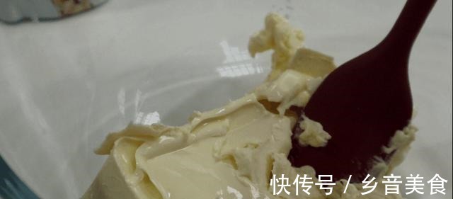 甜橙芝士蛋糕，不打发、不裱花，光看样子就爱了，比蛋糕店的好吃！