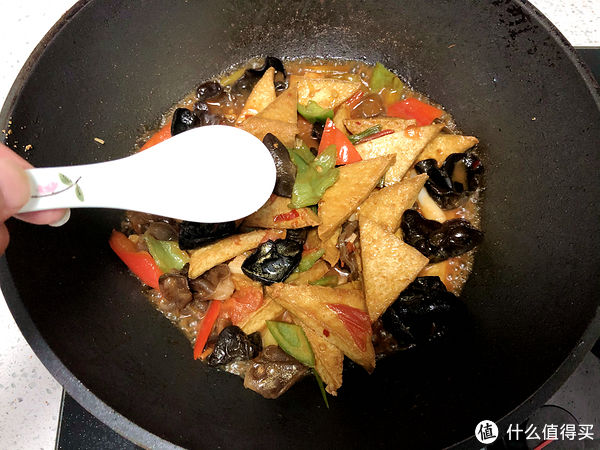 好吃|家常豆腐这样做才正宗,外香里嫩,好吃又下饭,比大鱼大肉香多了