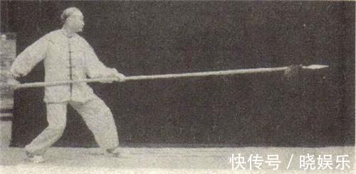 叶问|他身材瘦小却力大无穷,出手必伤人,比武从没败过,名字世人皆知