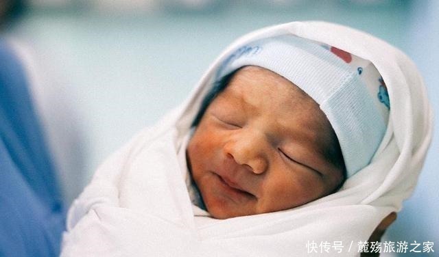 恶露期|胎儿发动,进入产房别的可以不带,这3类物品要都带全,产妇牢记