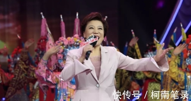 |《梨园春》日渐落寞,周炜、小香玉舞台搞笑,这还是戏曲节目吗?