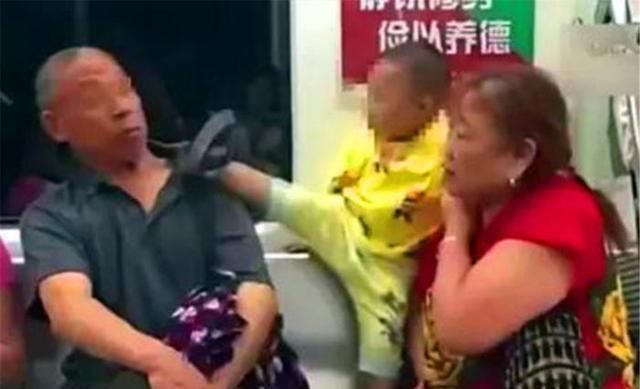 萧百佑|李玫瑾:若发现孩子有这4个行为,该打就得打,长大后就难纠正了