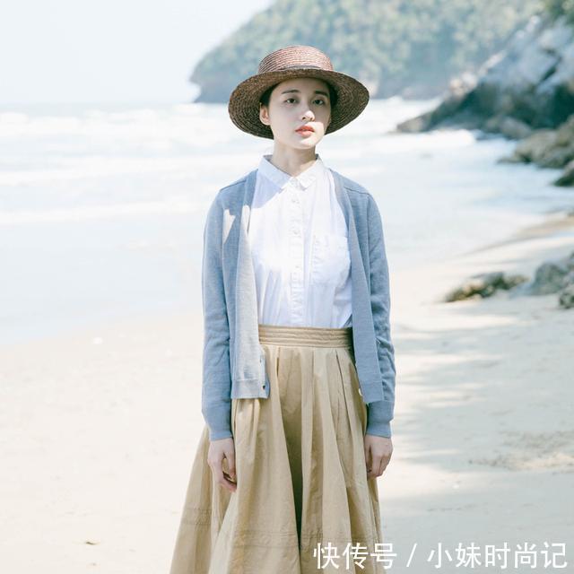 春天 慵懒气息浓郁的针织开衫,是这春天的必备