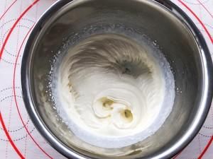  比冰淇淋还好吃??入口即化的蓝莓酸奶慕斯