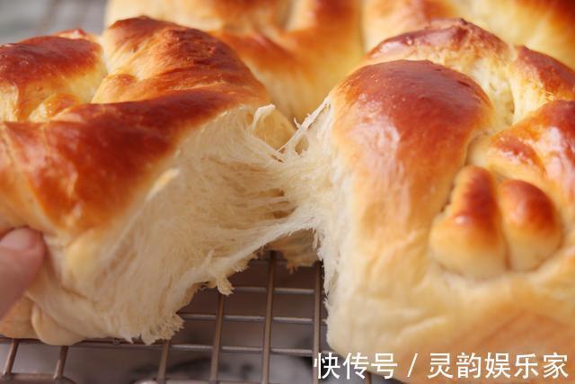 教你做玉米油老面包,发酵时冷藏3个小时,更松软香甜