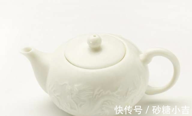 茶壶|塔罗占卜：四个茶壶，你最喜欢哪个？秒测你在他心中排第几？
