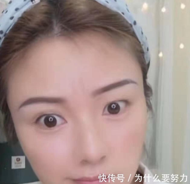 00后仿妆“小丑女”，第一眼：凑数的？完成品：不当替身可惜了