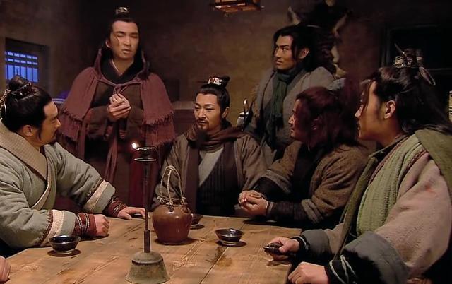 曾头市!水浒传打曾头市,晁盖因何没让吴用一同去原因在晁盖这边