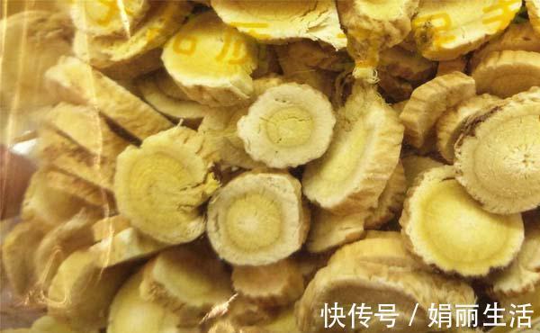 黄芪|黄芪搭配什么喝不上火?4种药材换着搭,补气健脾,气血更通畅