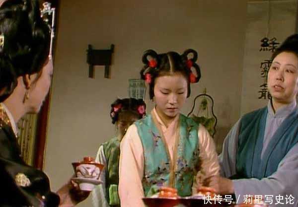 怡红@宝玉奶母李嬷嬷为什么骂老好人袭人,不骂掐尖要强的晴雯