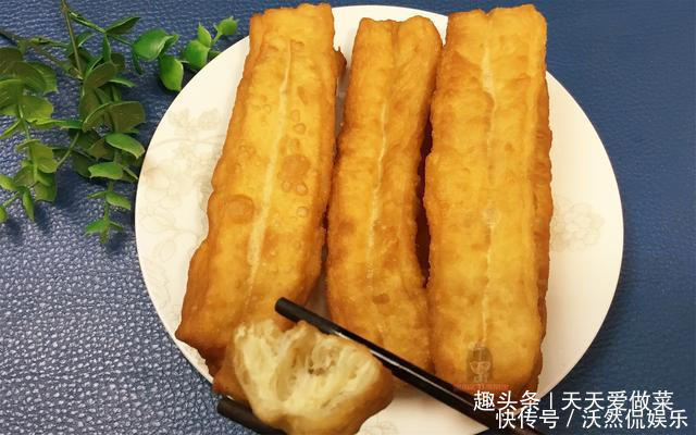 配方|炸油条加酵母是不完全对的,老阿姨教你正确配方,蓬松酥脆太香了