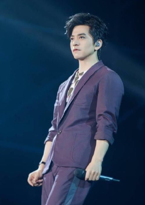 高晓松|清华才子割了欧式双眼皮，减重26斤，看到效果：不是谁都能逆袭