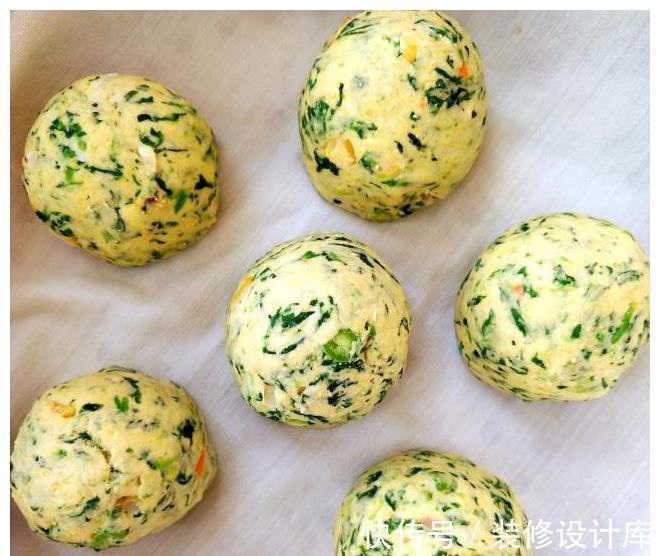 面粉|多吃粗粮更健康，营养全面好处多，教你做咸香适口的玉米面菜窝窝