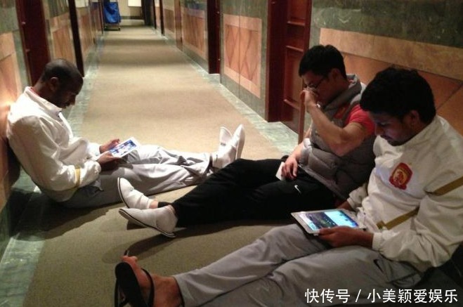 你家的网|路由器的隐藏开关,你打开了吗?如果没打开网速再快也会变慢!