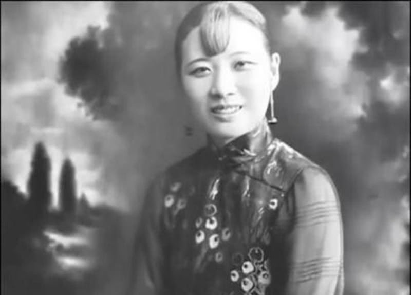 晚年|宋美龄晚年来到自己墓前,说出埋藏心底多年的话,身边的人都哭了