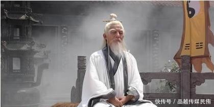 朱棣得知张三丰起死回生后,立刻派30万大军上武当山