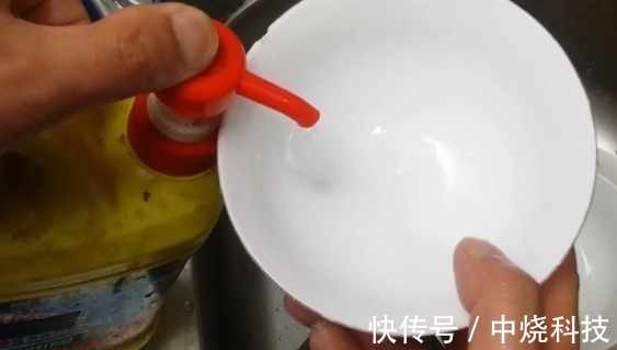 致癌物|洗碗筷的3个坏习惯，或是癌症的“帮凶”，你占了几个