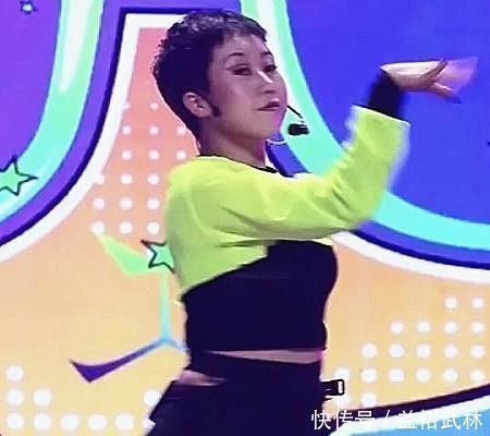 学员|有种差别叫青你2打光,上官喜爱组皮肤黝黑,虞书欣组像开了十级美颜