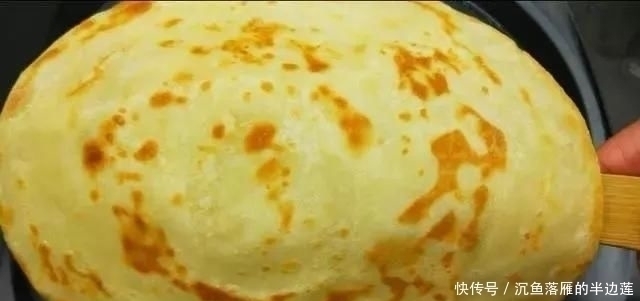 这个“饼”3天不吃就想的慌，金黄酥脆，又香又解馋，做法超简单