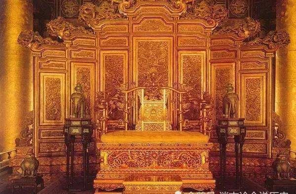 专家找到故宫的龙椅,修复三年却没坐过,原因为何?