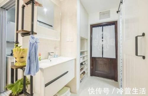 空间|北漂8年才买下一套32㎡小房，厨房只3㎡，海洋风卫生间5㎡