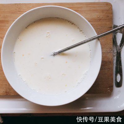苏打面包|「又快又丑又好吃」黑胡椒车达芝士爱尔兰苏打面包