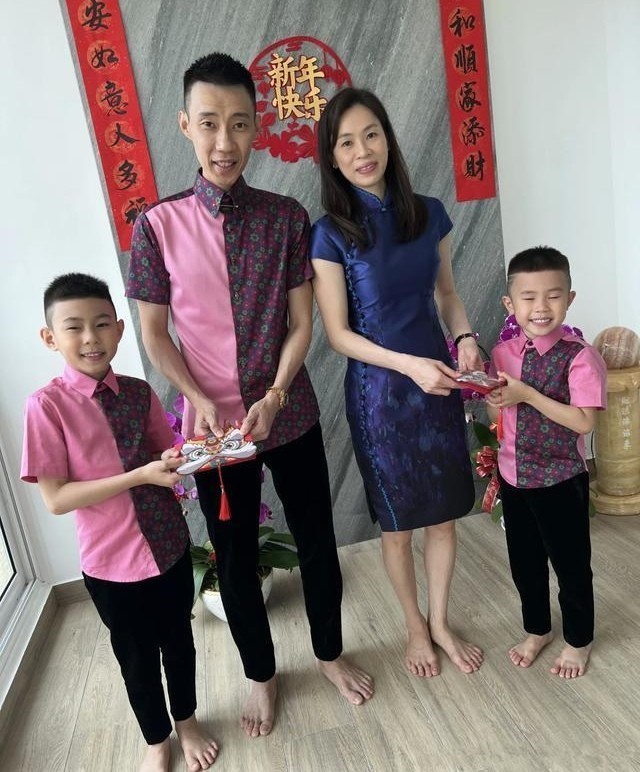世界冠军|李宗伟给大家拜年!40岁拿督癌症康复后消瘦,身家超5亿堪称赢家