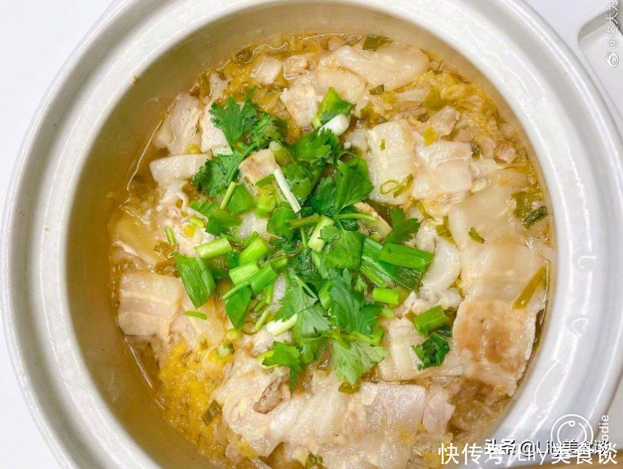 演员|佟大为晒东北特色菜，闻着臭吃着香，网友：女演员的对手戏好尴尬