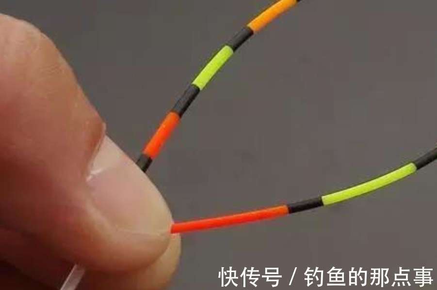 冬钓鱼口总不好？我从选漂到调漂只用了3招，一下竿就狂拉不断