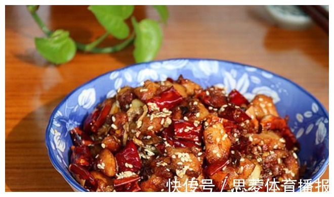 辣子鸡丁|美味的辣子鸡丁，自己做吃的开心又放心，很多人的最爱！