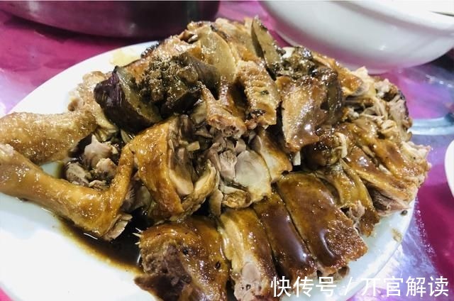 岳父生日摆寿宴,在农村这10菜1汤不到400块,大家来看看值不值吧