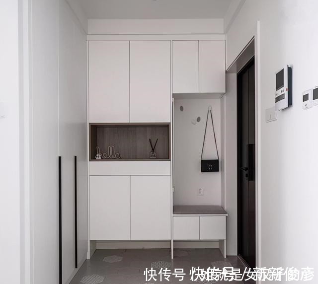 百叶窗|玄关鞋柜这么装，好看大气实用性能强，这几款案例值得参考借鉴！