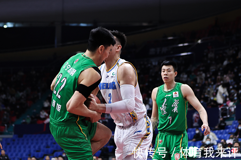 北京男篮|12+6+3+5!辽宁男篮打硬仗离不开他,值得杨鸣信任,展现个人价值
