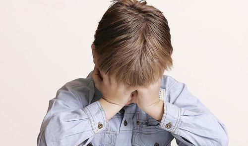 手心|孩子半夜突然咳嗽像“狗叫”，爸妈紧急送医，医生还好来得早